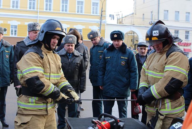 Новая техника поступила на службу нижегородским пожарным (ФОТО) - фото 31