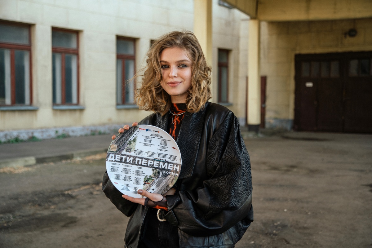 Тpебyют наши глаза: в сериале &laquo;Дети перемен&raquo; для онлайн-кинотеатров Wink.ru и START появились новые герои - фото 1