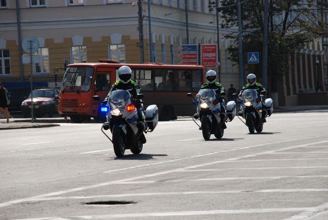 На дорогах Нижнего Новгорода начал нести службу мотопатруль (ФОТО) - фото 40