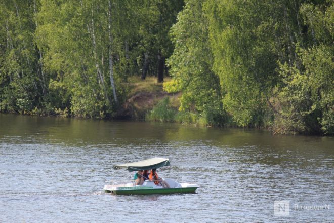 Спасение от адского пекла: фоторепортаж с пляжей Нижнего Новгорода - фото 62