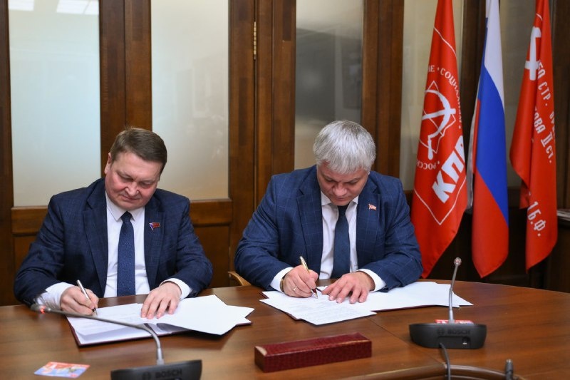 Коммунисты из Беларуси поддержали установку памятника Сталину в Нижнем Новгороде - фото 1