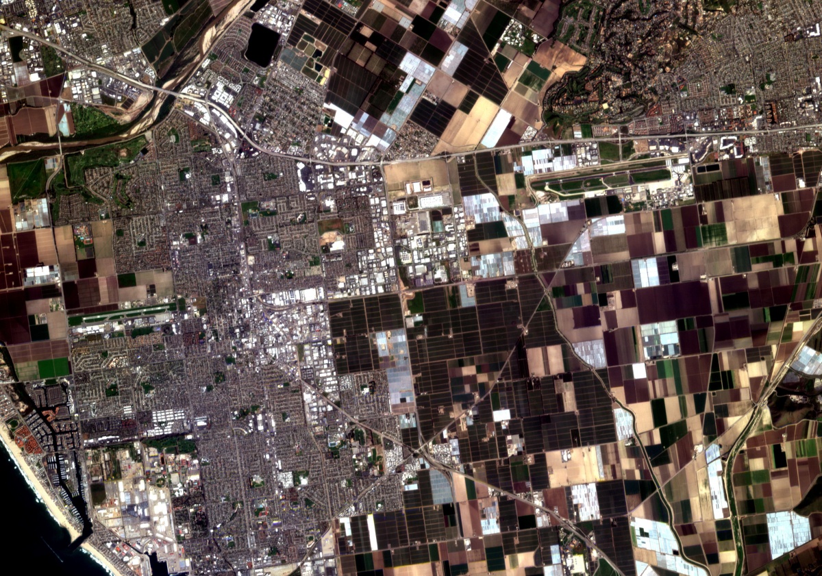 Нижегородцам показали новое фото Земли, сделанные спутником &laquo;Лобачевский&raquo; - фото 2