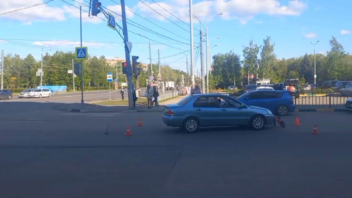 4-летний ребенок на беговеле попал под машину в Нижнем Новгороде