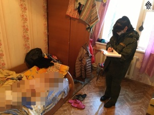Житель Бора убил жену и порезал себя