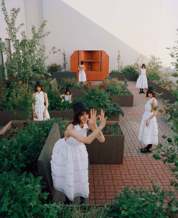 Сад нижегородского крематория попал на страницы российского Vogue