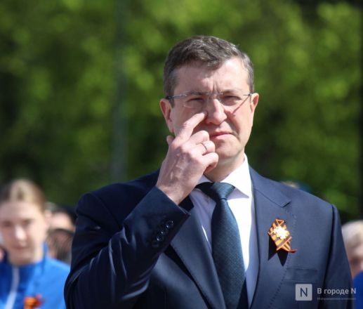 Без парада и салюта: как прошел День Победы в Нижнем Новгороде — фоторепортаж - фото 8