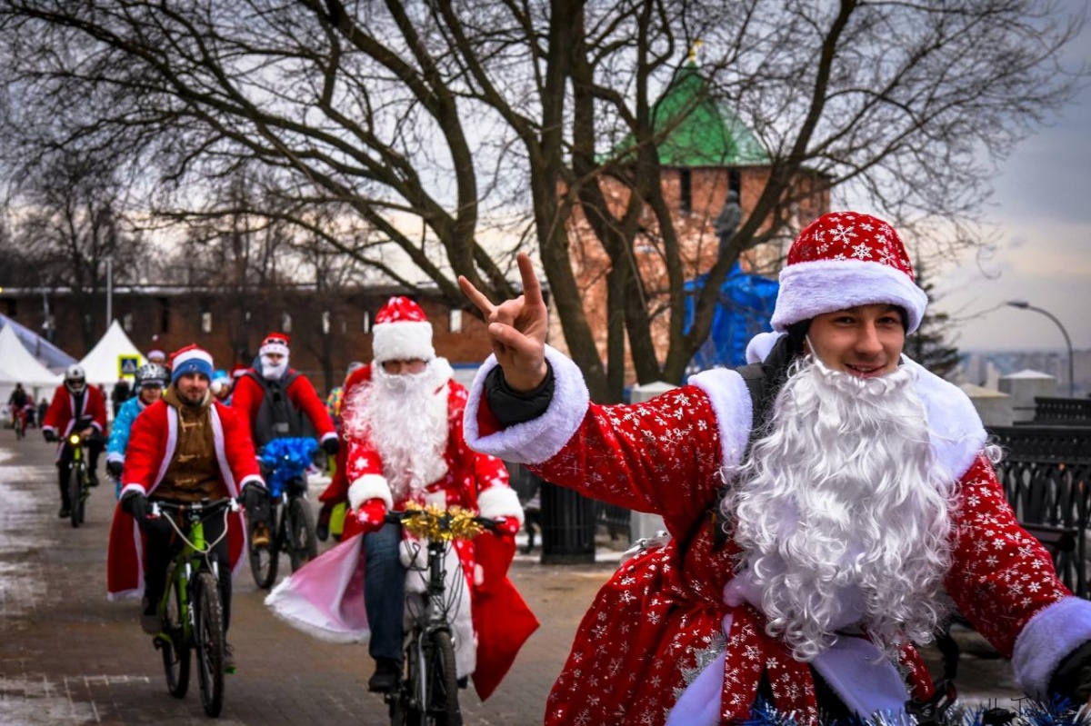 Велопробег Дедов Морозов состоится в Нижнем Новгороде 24 декабря. - фото 1