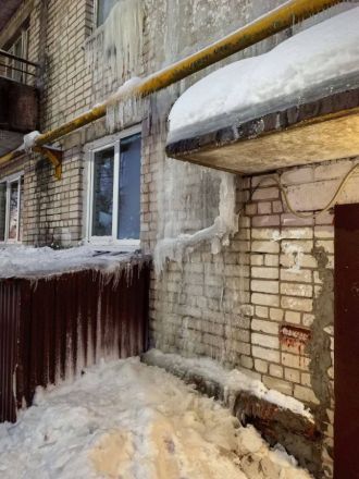 &laquo;Подъезд превратился в водопад&raquo;: жилой дом затапливает под Нижним Новгородом - фото 7