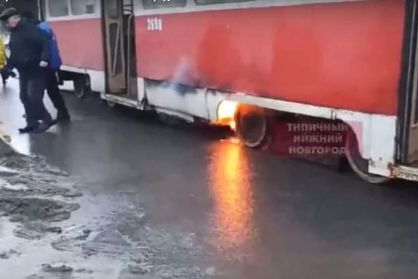 Трамвай загорелся в Нижнем Новгороде 