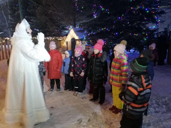 50 ребят из Дзержинска побывали на новогоднем представлении - фото 7