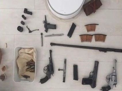 Пистолеты и части оружия изъяли у нижегородца - фото 1