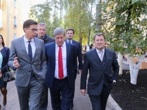 Замминистра строительства РФ оценил благоустройство нижегородских дворов