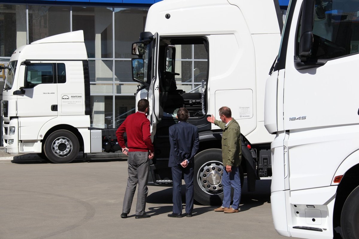 За 10 миллионов рублей нижегородский бизнесмен продавал эксклюзивные грузовые перевозки - фото 1