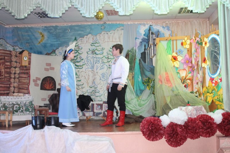 Сотрудники &laquo;Нижновэнерго&raquo; приняли участие в новогодней благотворительной акции &laquo;Самая яркая елка&raquo; - фото 1