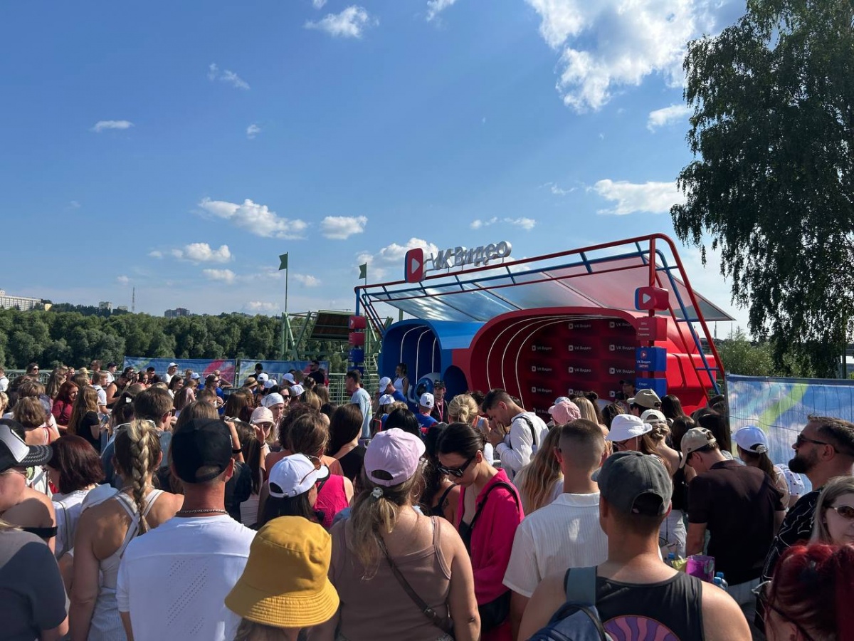 Первый, мощный, грандиозный: как прошел VK Fest в Нижнем Новгороде — репортаж - фото 17