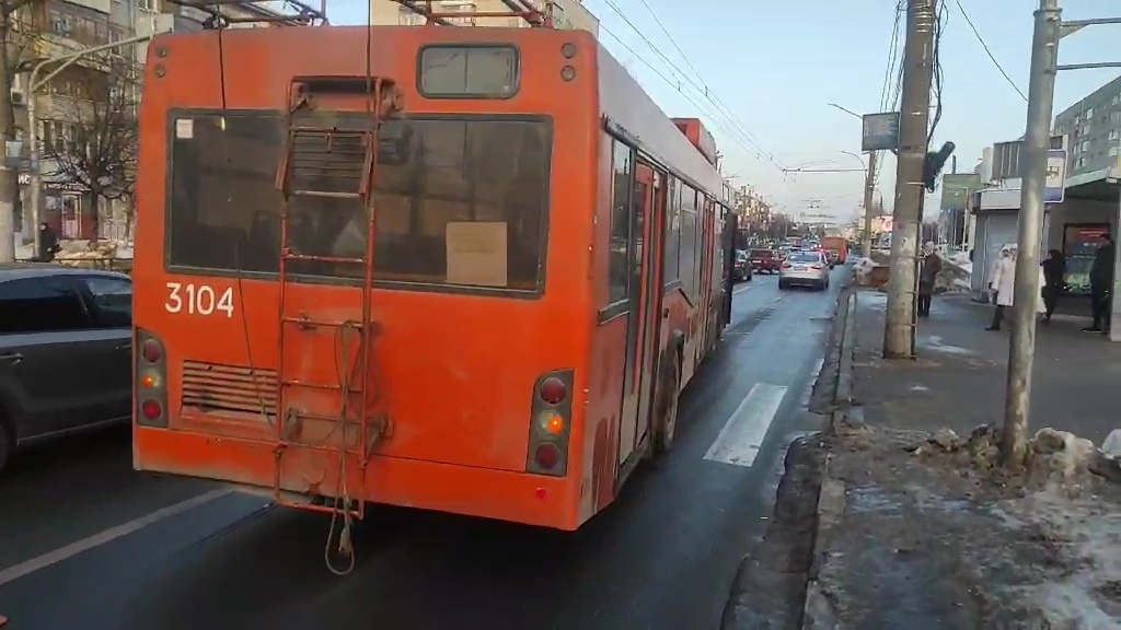 Водитель троллейбуса сбила девочку в Автозаводском районе - фото 1