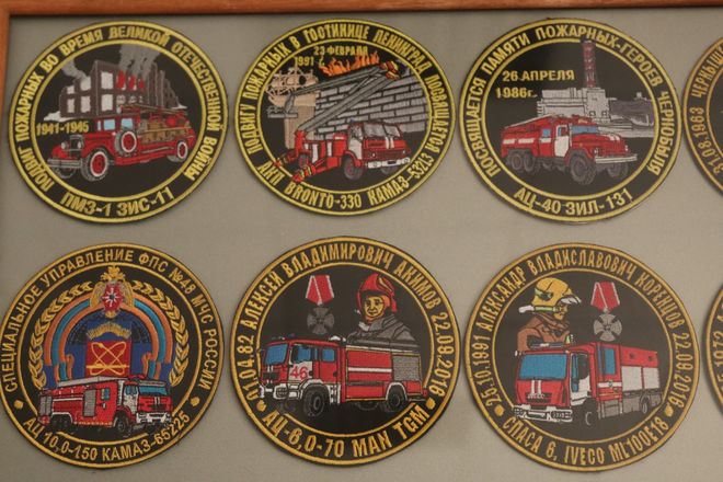 Кстовский сигнуманист представил нижегородцам лучшие экспонаты своей коллекции пожарных шевронов - фото 10