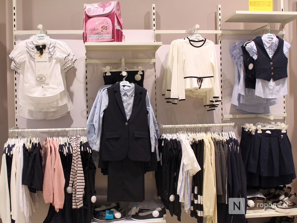 Магазины популярных сетей одежды закрываются в Нижнем Новгороде - фото 1