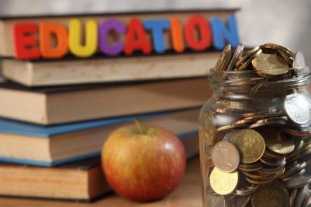 За что придется платить родителям школьников: 7 обязательных пунктов