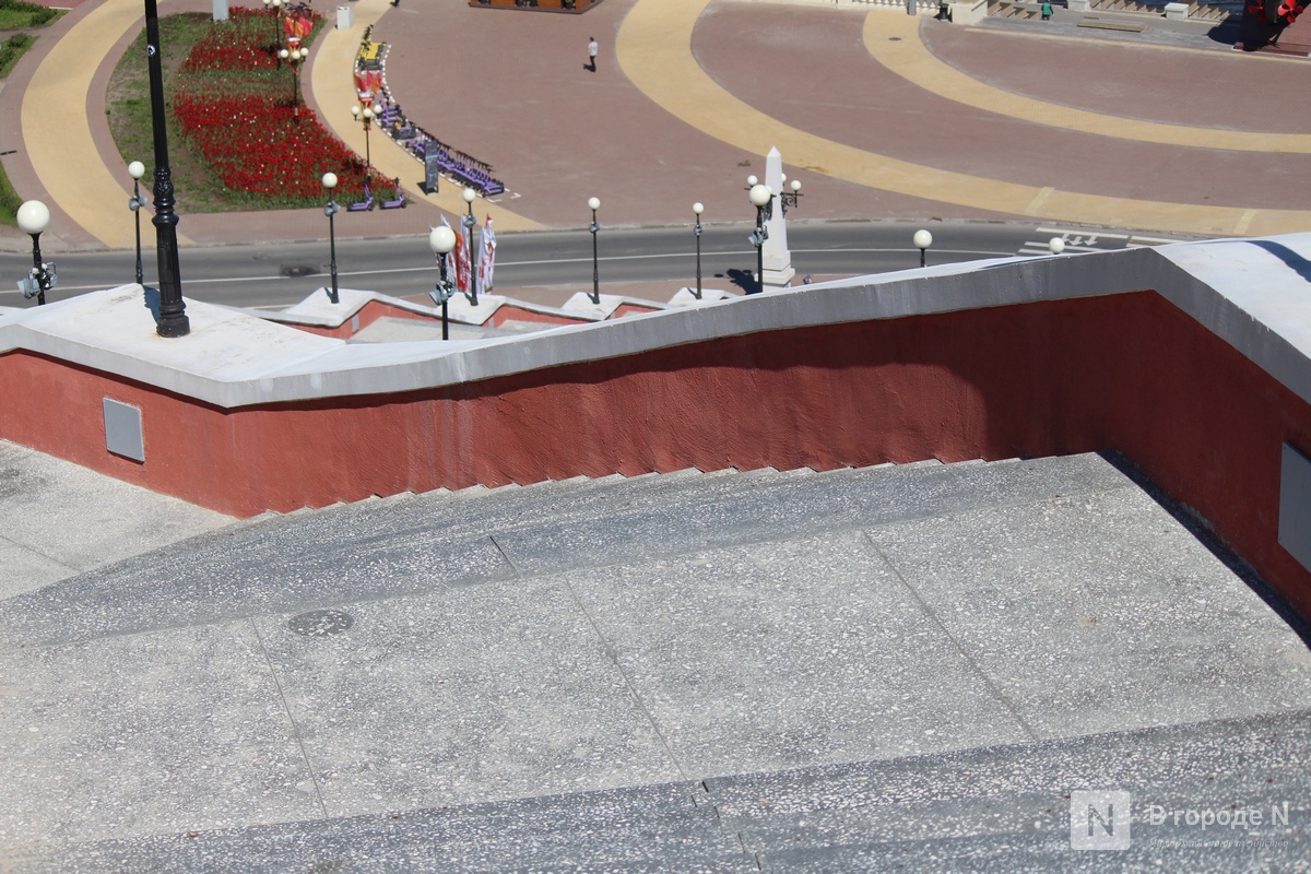 Трещины и сколы устранили на Чкаловской лестнице в Нижнем Новгороде - фото 1