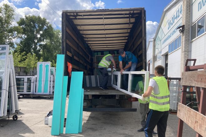 Нижегородские депутаты оказывают помощь в ремонте школы в городе Харцызске Донецкой народной Республики - фото 1