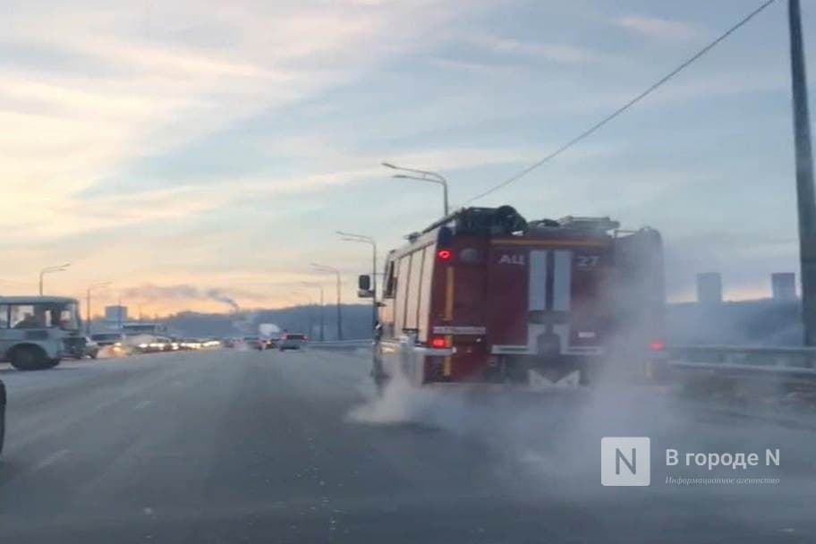 Массовое ДТП с автобусом произошло на Мызинском мосту в Нижнем Новгороде
