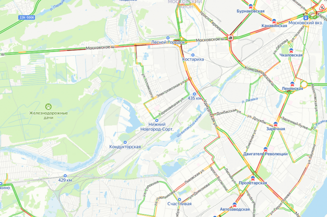 Огромные пробки в 9 баллов образовались в Нижнем Новгороде из-за ливня - фото 2