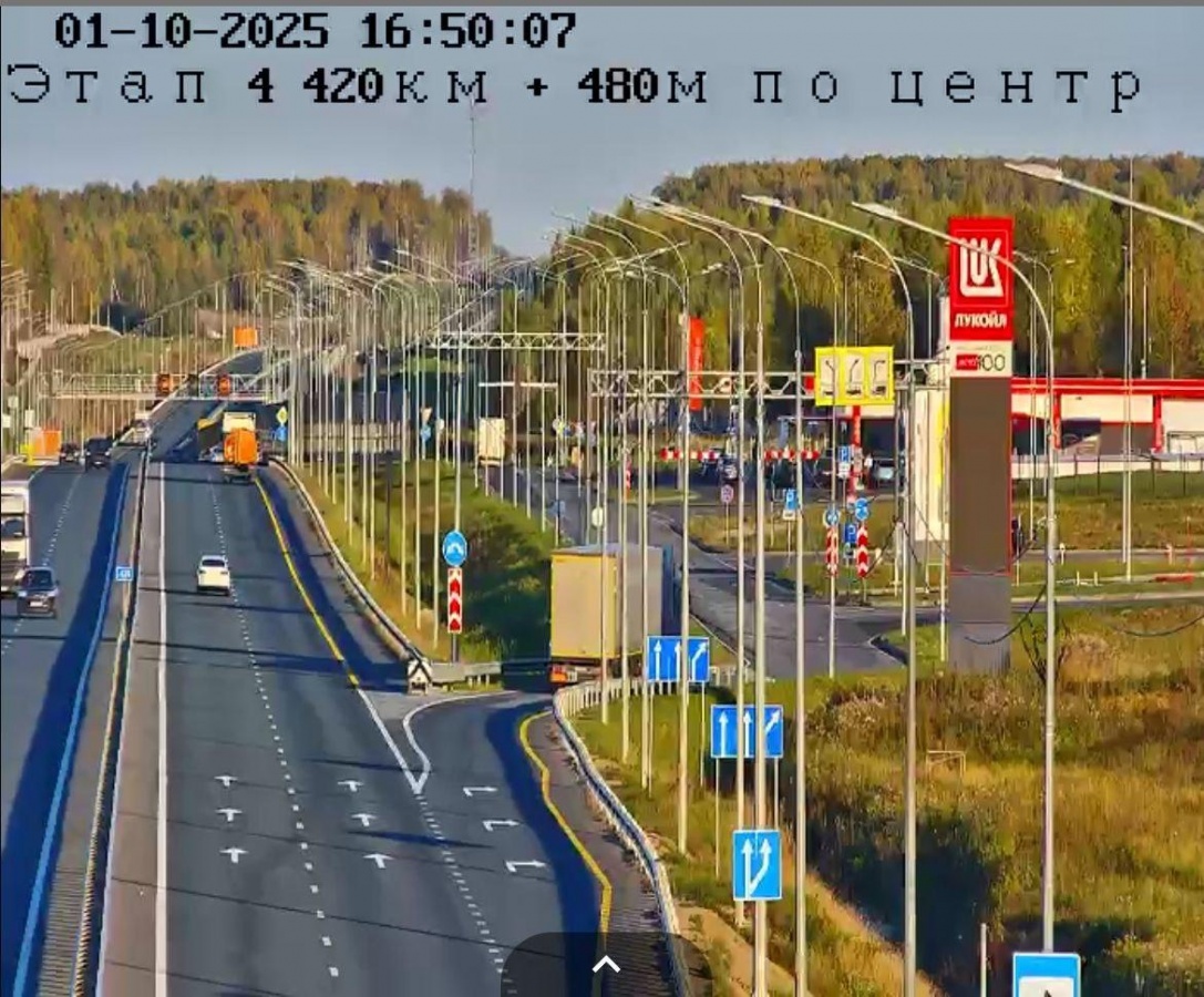 &laquo;Автодоре&raquo; назвал фейком сообщения об очередях на АЗС на М-12 - фото 1